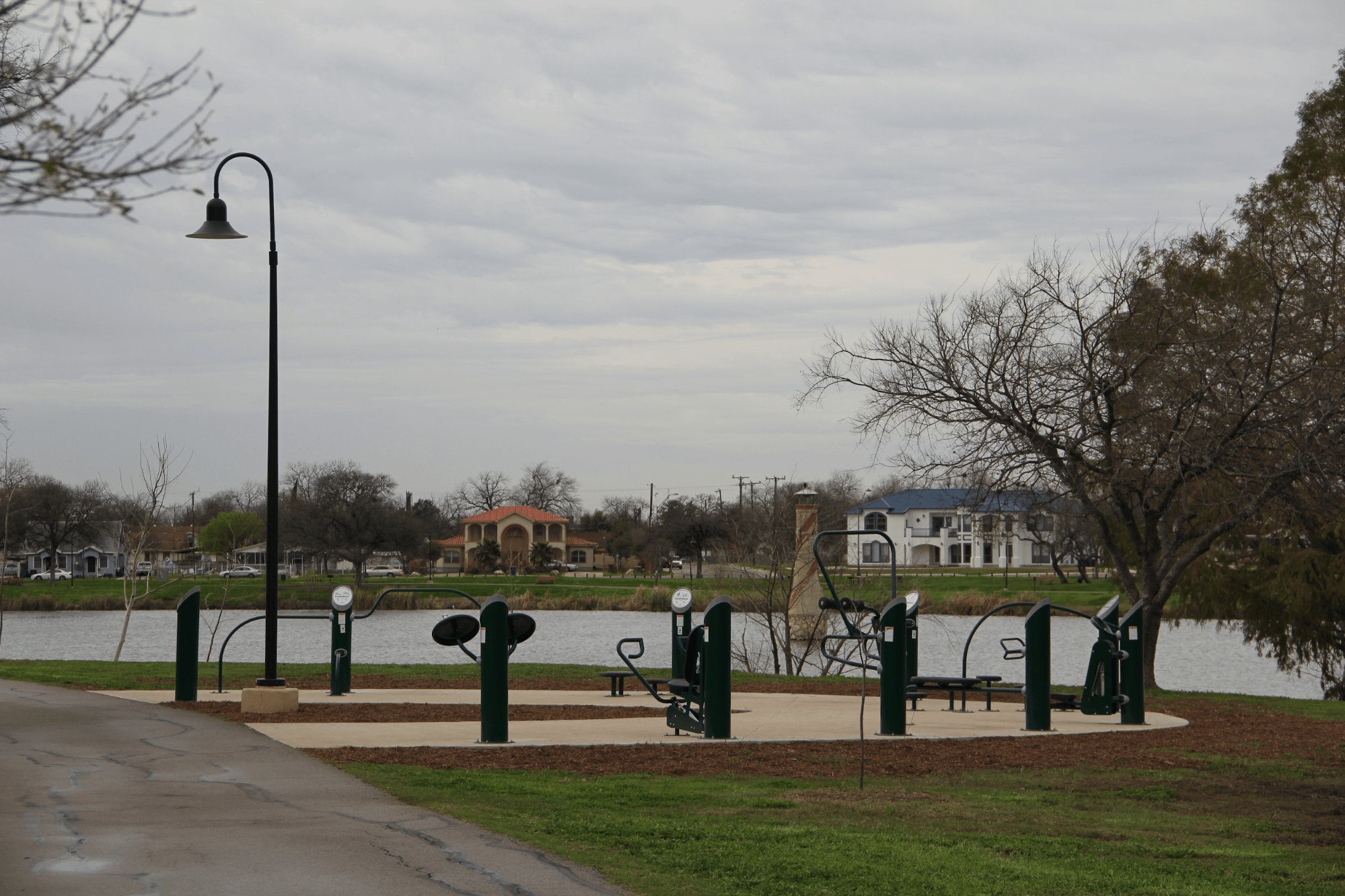 Woodlawn Lake Park San Antonio Young Professionals